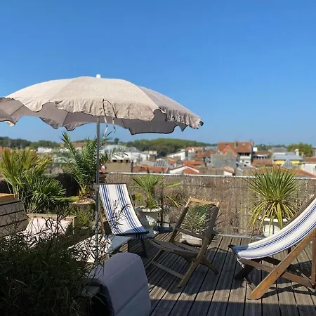 Rooftop En Centre Apartment *